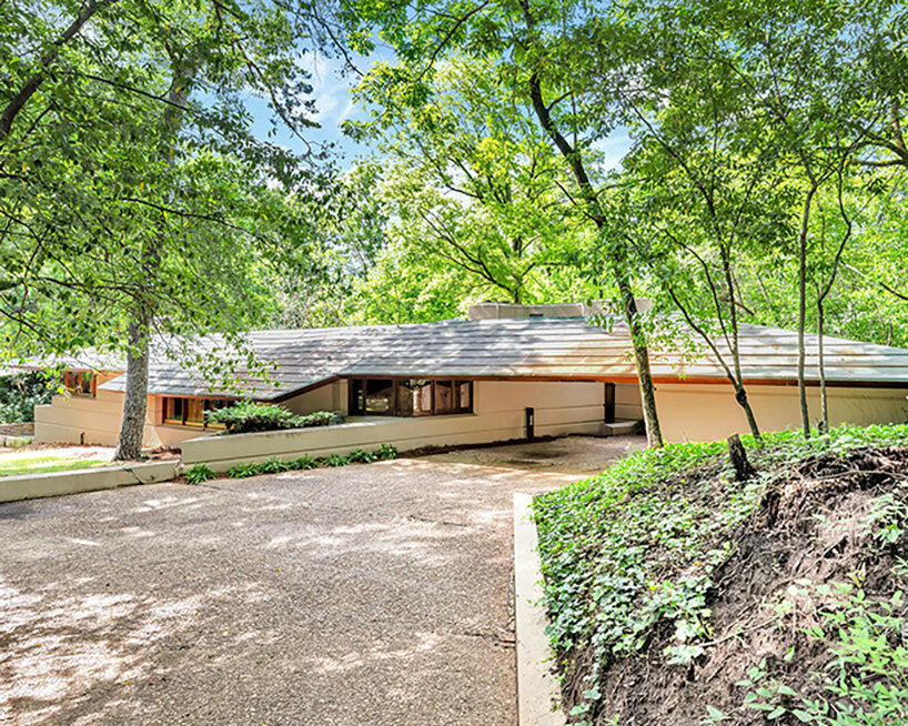 frank lloyd wright’s ‘fountainhead’ residence, a rare usonian, hits the market in mississippi